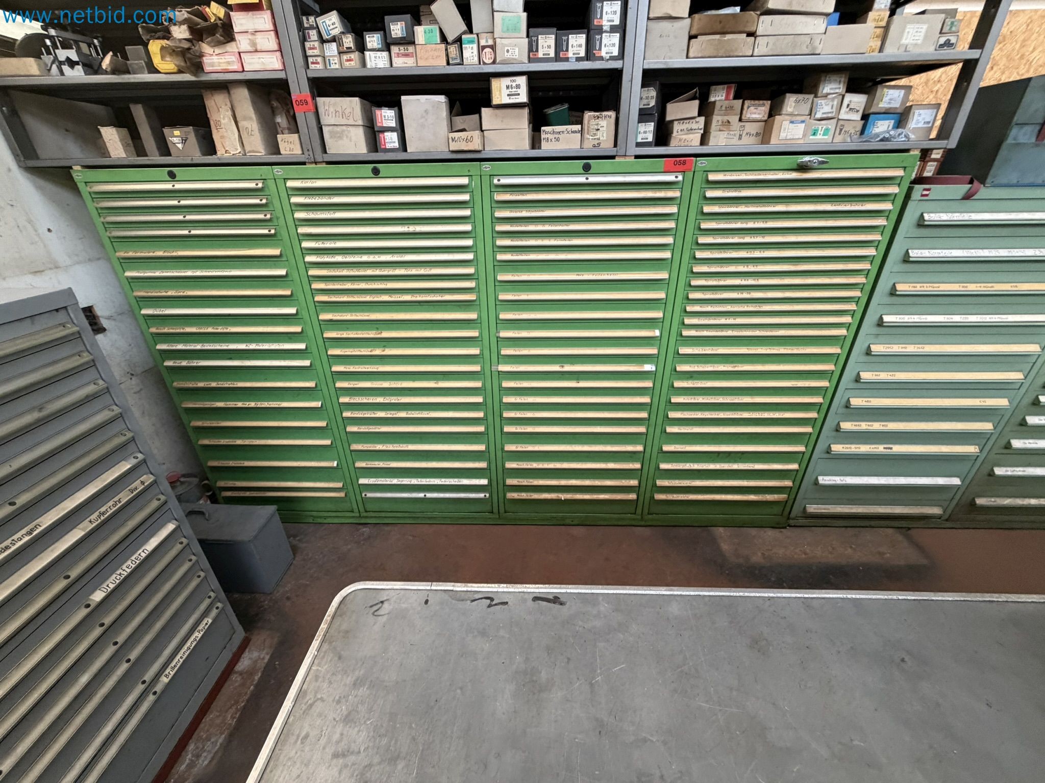 Schubladenschränke mit Zentralverriegelung